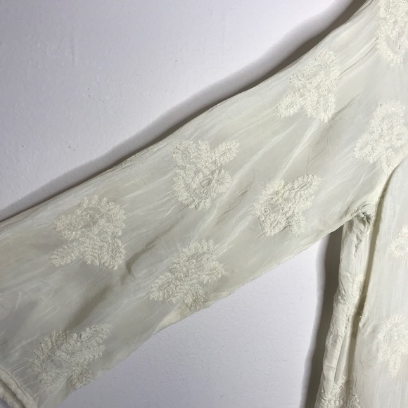 Johnny Was rayon embroidered crochet tunic - Picture 12 of 16